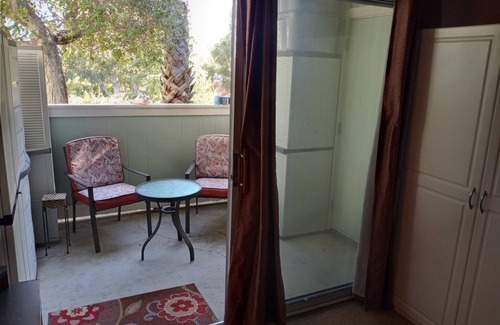 Santa Barbara Condominio | Cozy and comfortable two bedroom condo in Santa Barbara -Close to beach