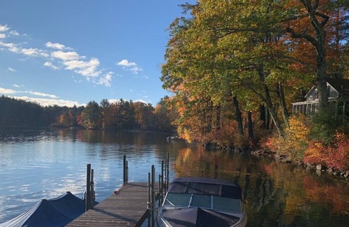 Holderness Cabaña | Cozy and comfortable cottage on Squam