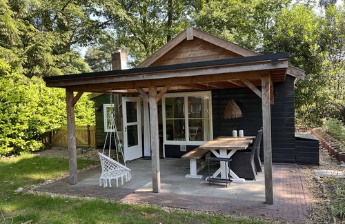 Beerze Casa | Cozy and cozy wooden cottage, Extraordinary Beerze. Pet-friendly
