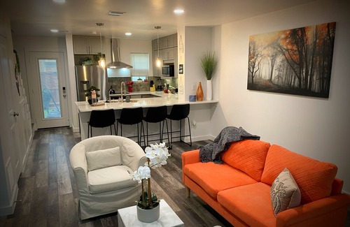 Euless Casa | Cozy and Luxurious Hideaway in Euless, Texas. Pet Friendly!