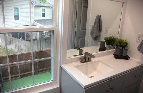 Euless Casa | Cozy and Luxurious Hideaway in Euless, Texas. Pet Friendly!