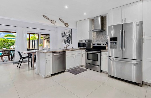 Coral Heights Villa | RUBI.life - Casa Familiar 4BR c/Piscina Climatizada y BBQ