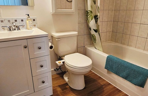 Cougar Creek Casa | Cozy and Private Suite just 20 minutes from Banff!