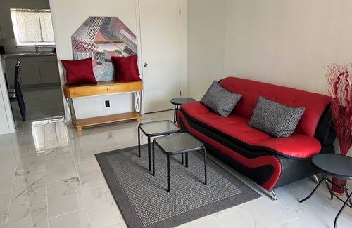 North Las Vegas Casa | Cozy and quiet, 3 minutes from the strip, 20 minutes from the airport