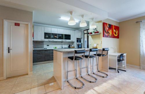 Oliveira do Douro Apartamento | Cozy and Quiet Spacious Flat