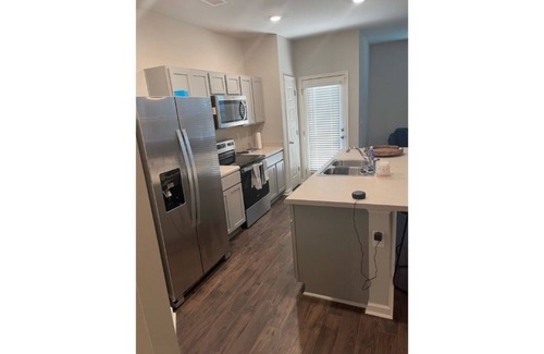 Riverdale Casa | Cozy and Quiet Townhouse