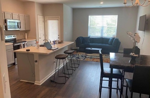 Riverdale Casa | Cozy and Quiet Townhouse