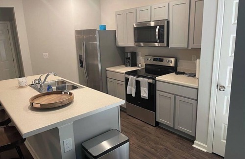 Riverdale Casa | Cozy and Quiet Townhouse
