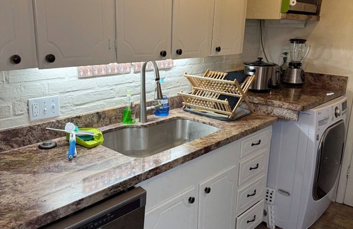 Houston Condominio | Cozy and Serene Entire Condo Near The Galleria 2 bedrooms and 2 full bathrooms