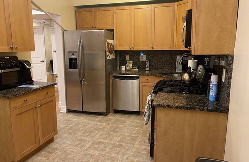 Georgetown Condominio | Cozy and Spacious 2 Bedroom Condo