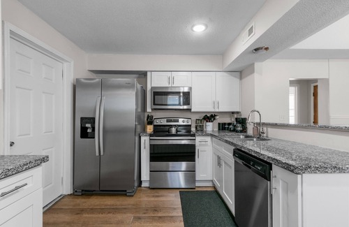 Rosedale Casa | Cozy and Spacious 4BR Close to KU|Westport|Plaza