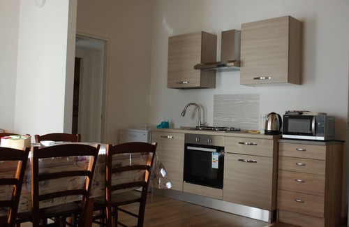 Alleghe Apartamento | COZY AND SPACIOUS ALPINE ATTIC ROOM WITH PETS ALLOWED