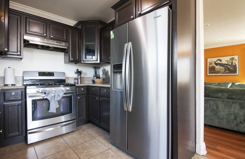 Los Angeles Apartamento | Cozy and Spacious Duplex