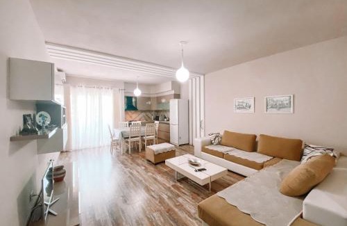 Shengjin Apartamento | Cozy and spacious two bedroom apartment in Shengjin