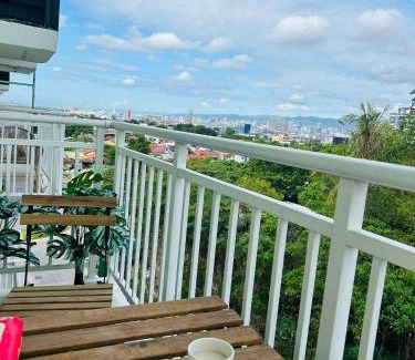 Mactan Export Processing Zone Apartamento | Cozy and Sunny Apartment near to Mactan Cebu International Airport - Amani Grand Resort & Residences