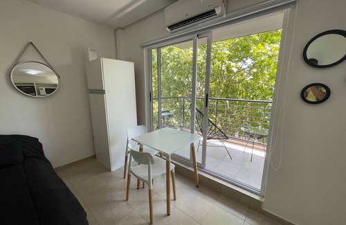 Comuna 15 Apartamento | Cozy and Versatile Studio in Villa Urquiza With Balcony and Electric Grill