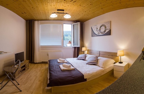 Tanvald Apartamento | Acogedor apartamento para 2 personas con impresionantes vistas a la montaña