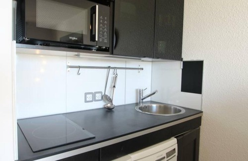 Donville-les-Bains Apartamento | Apartamento acogedor con balcón, vista al mar, Internet y parking en Donville-les-Bains