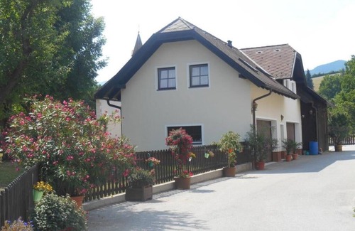 Reichenau an der Rax Apartamento | Acogedor apartamento en la granja: perfecto para familias con niños