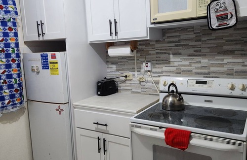 West Coast Apartamento | Cozy Apartment 1 minute away from Dover Beach & St.Lawrence Gap!