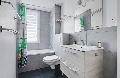 Suresnes Apartamento | Acogedor apartamento de 2 dormitorios en el corazón de Suresnes