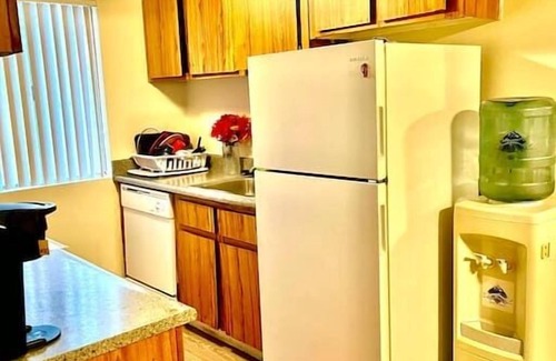 Winchester Apartamento | Cozy apartment 9mins drive from the strip