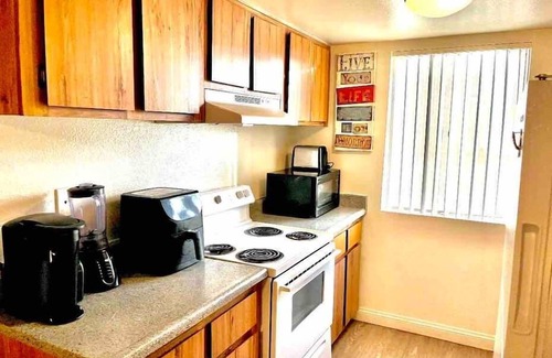 Winchester Apartamento | Cozy apartment 9mins drive from the strip