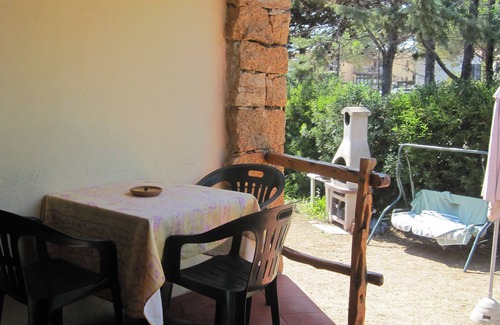 La Conia Apartamento | Acogedor apartamento junto al mar y con jardín ideal para 2 personas