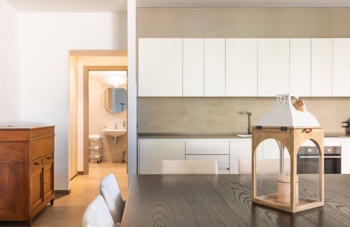 Perugia Apartamento | Umbrian Oasis: Modern Apartment with Swimming Pool