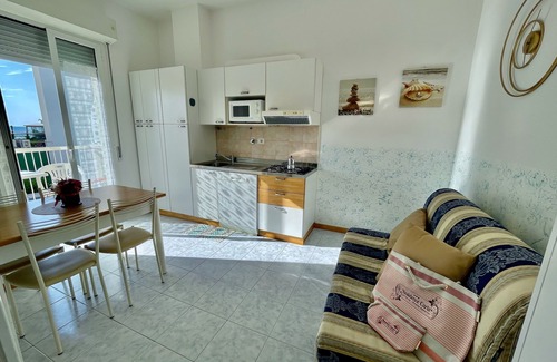 Cattolica Apartamento | Acogedor apartamento para familias en residencia, en el centro y en el mar.