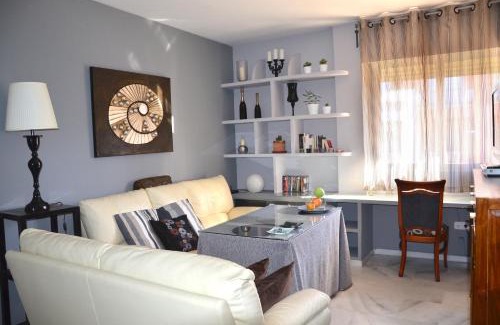 Doctor Barraquer-Grupo Renfe-Policlinico Apartamento | Cozy apartment & free parking