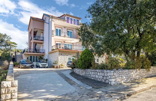 Novi Vinodolski Apartamento | Acogedor apartamento en Novi Vinodolski