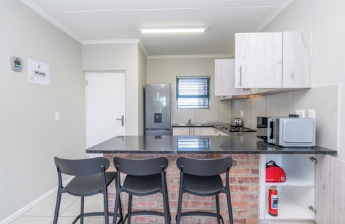 Trawal Apartamento | Cozy Apartment in Brackenfell, CapeTown, South Africa