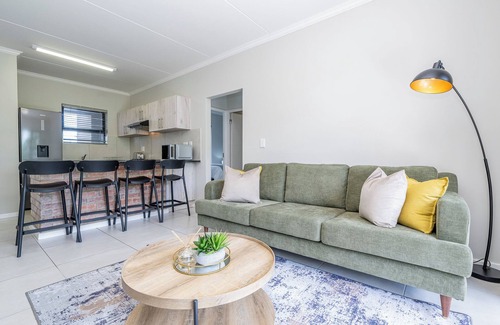 Trawal Apartamento | Cozy Apartment in Brackenfell, CapeTown, South Africa
