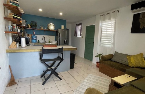 Belize City Apartamento | Cozy apartment in charming Belize City with WiFi, AC