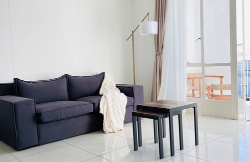 Windhoek Central Apartamento | Cozy apartment in charming Windhoek with WiFi, parking and peace of mind.