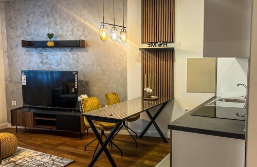 Novi Sad Apartamento | Cozy apartment in charming Novi Sad with AC