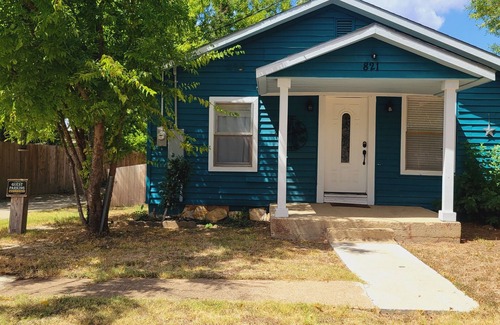 Denton Apartamento | Cozy apartment in charming Denton walkable to TWU