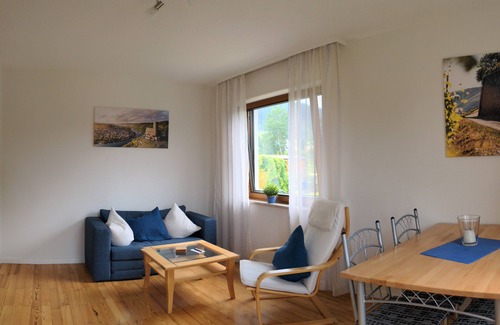 Osann-Monzel Apartamento | Acogedor apartamento con balcón.