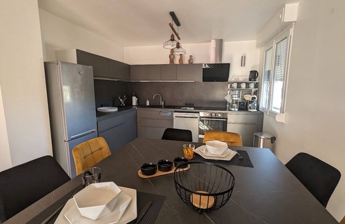 Epinal Apartamento | Apartamento acogedor en Épinal, 2 habitaciones, wifi, aparcamiento, se acepta perro pequeño