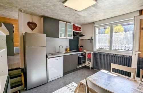 Travexin Apartamento | Apartamento acogedor en La Bresse con terraza y parking, mascotas permitidas