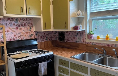 Poncey-Highland Apartamento | Cozy apartment in Midtown!