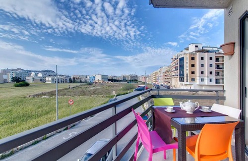 Qawra Apartamento | ☆ Cozy Apartment ♡ in St. Pauls Bay ☆.