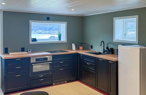 Fraena Apartamento | Acogedor apartamento en Malmefjorden