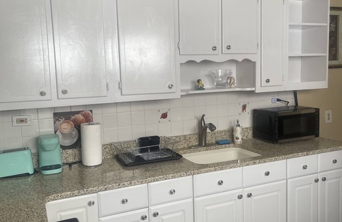 Rochdale Apartamento | Cozy Apartment in Queens with MAXIMUM 2 guests allowed. Unit Shared with host.