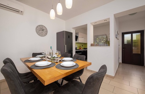 Rabac Apartamento | Acogedor apartamento en Rabac con WiFi