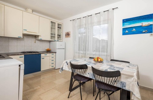 Sarsoni Apartamento | Acogedor apartamento en Rijeka con WiFi