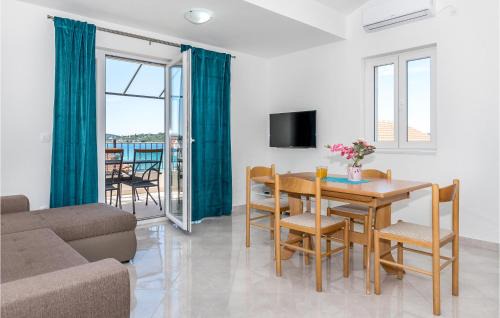 Srima Apartamento | Cozy Apartment In Srima
