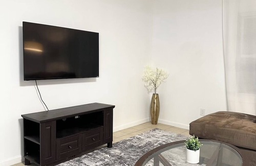 North Bergen Apartamento | Cozy Apartment in North Bergen Close to NYC With FREE PARKING