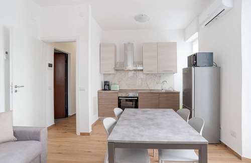 Cesana Brianza Apartamento | Cozy apartment with balcony! Grigna House